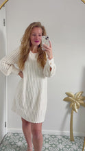 Video laden en afspelen in Gallery-weergave, Susie Soft Dress - white
